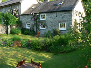 Ty'r Beudy Cottage